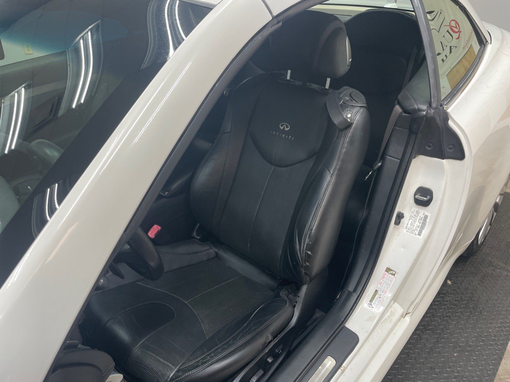 2013 INFINITI G37 Image 25