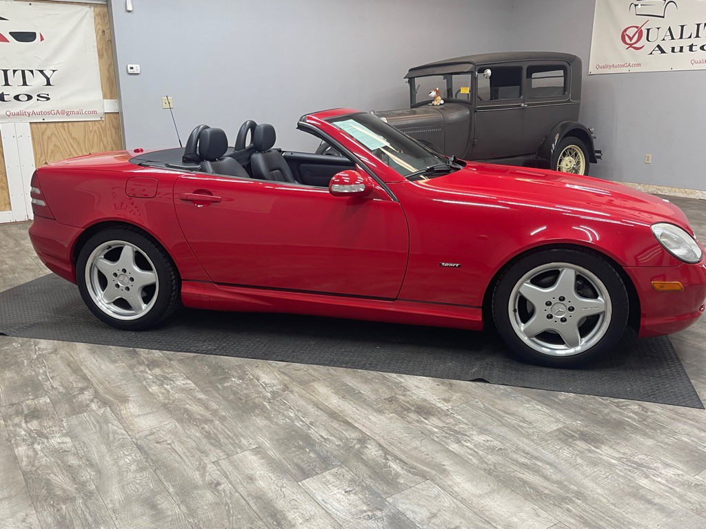 2001 Mercedes-Benz SLK-Class Image 4