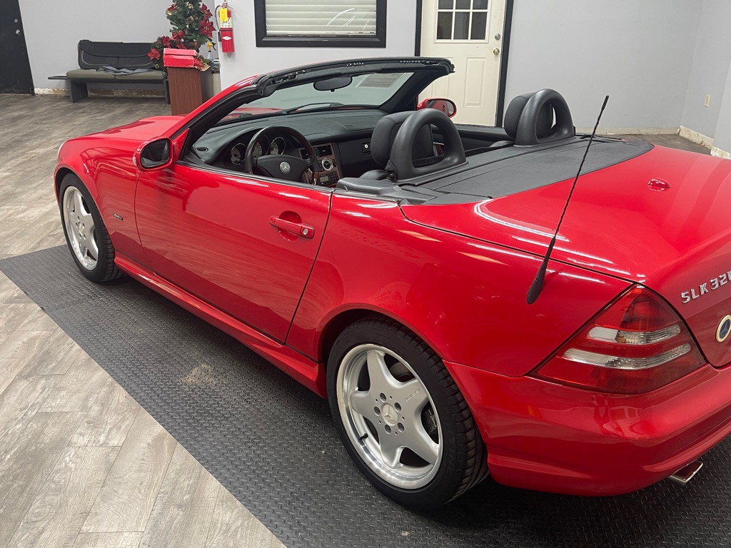 2001 Mercedes-Benz SLK-Class Image 15