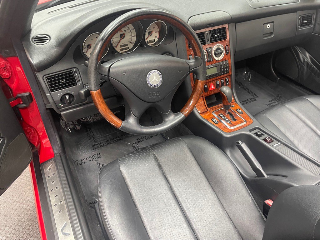 2001 Mercedes-Benz SLK-Class Image 18