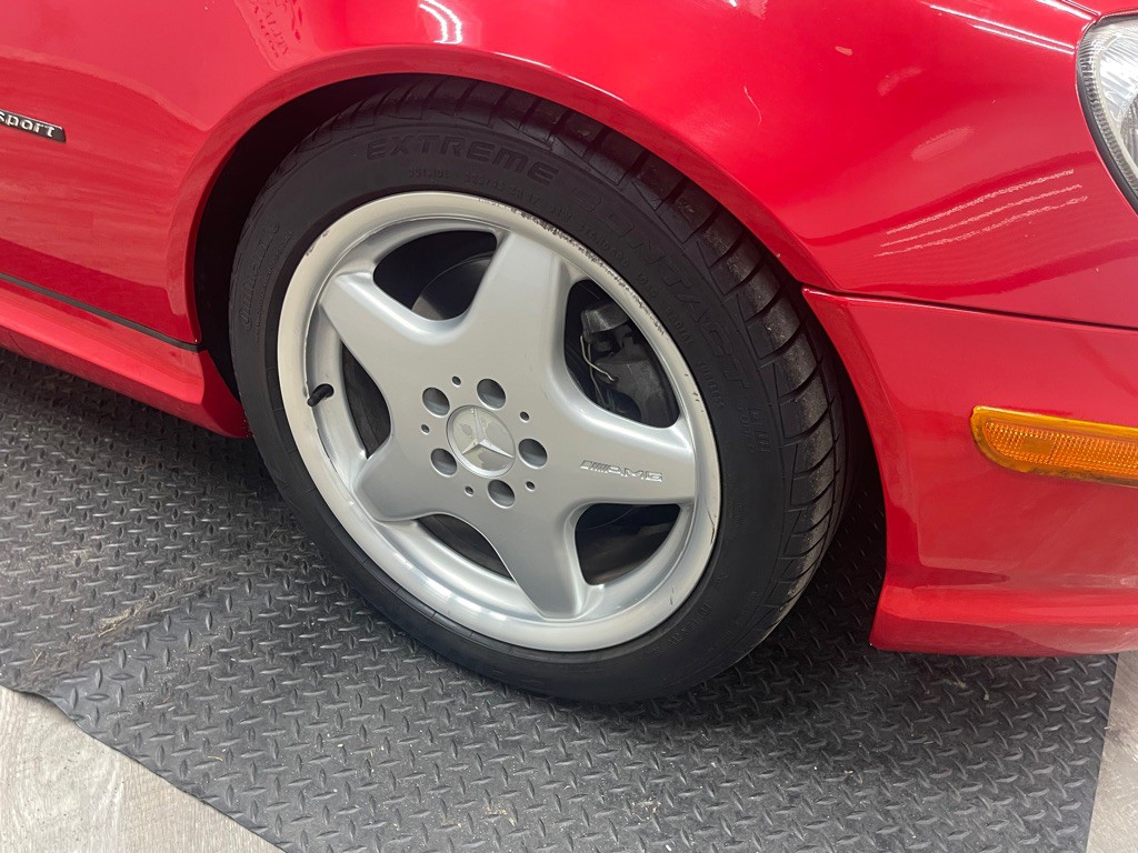 2001 Mercedes-Benz SLK-Class Image 32