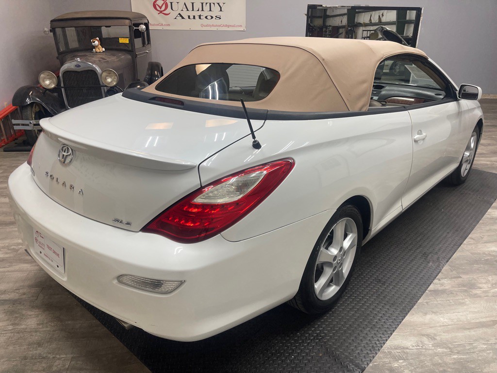 2007 Toyota Camry Image 10