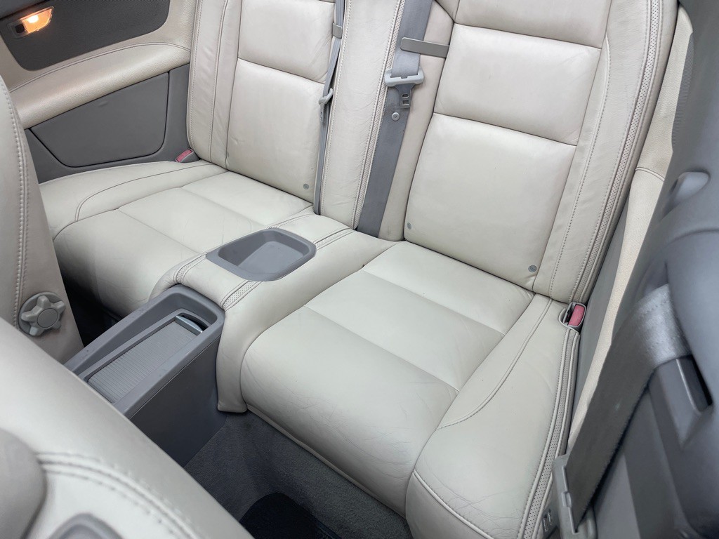2012 Volvo C70 Image 31