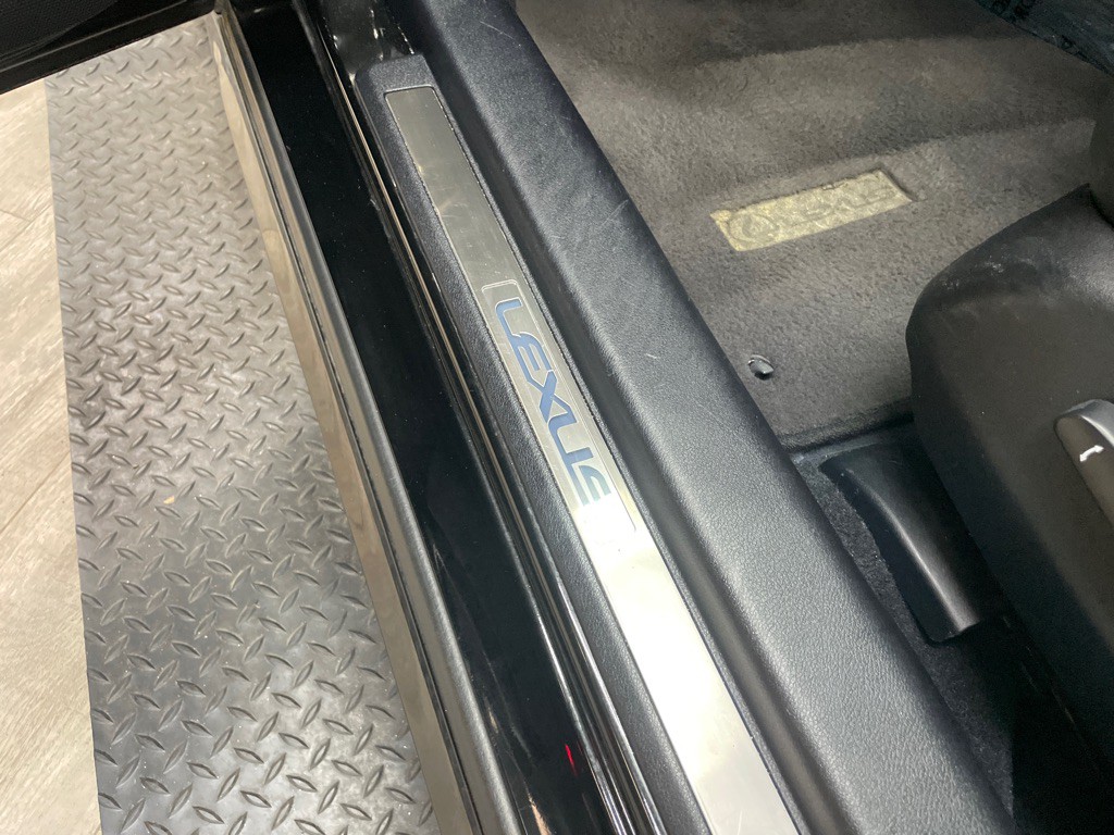2006 Lexus IS Image 16