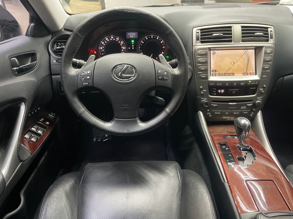 2006 Lexus IS Image 19