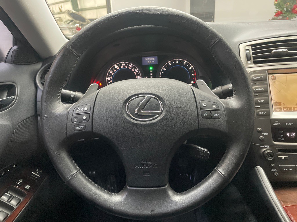 2006 Lexus IS Image 20