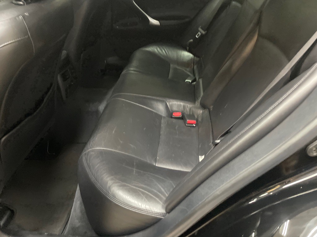 2006 Lexus IS Image 33
