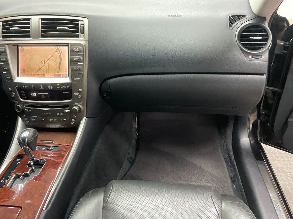 2006 Lexus IS Image 44
