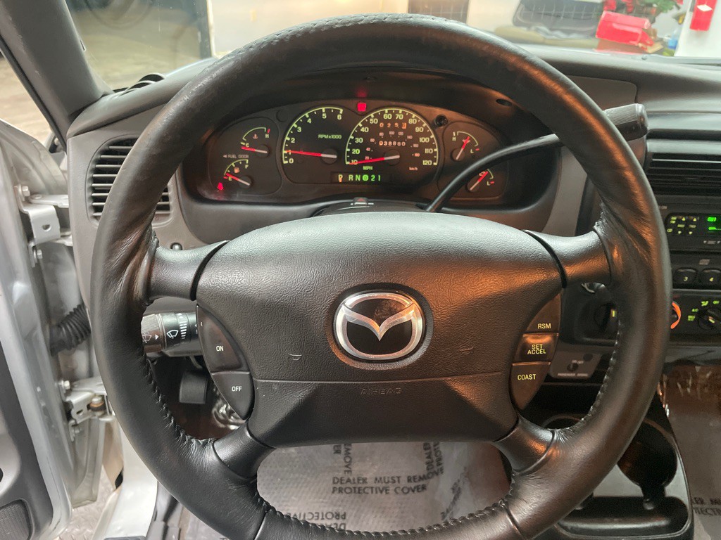 2003 Mazda B-Series Image 20