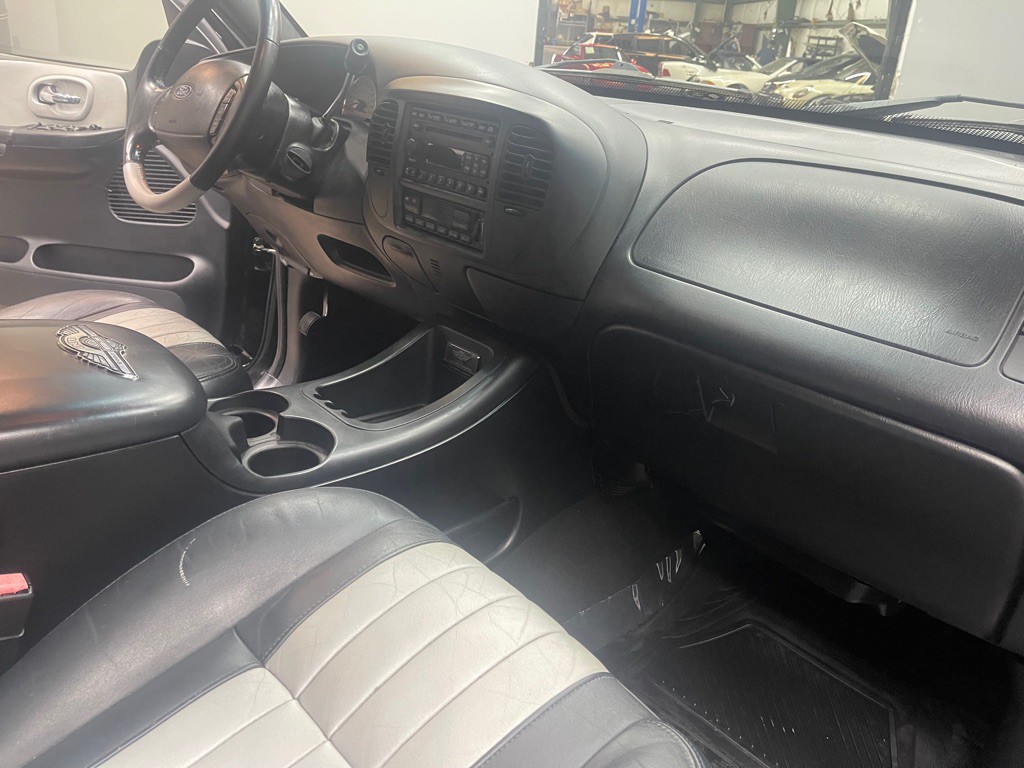 2003 Ford F-150 Image 23