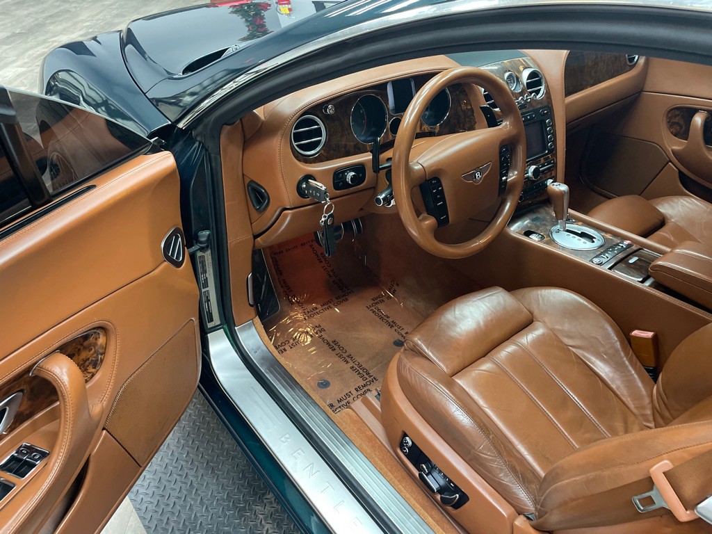 2004 Bentley Continental Image 3