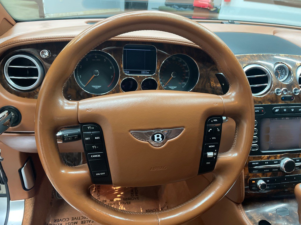 2004 Bentley Continental Image 19