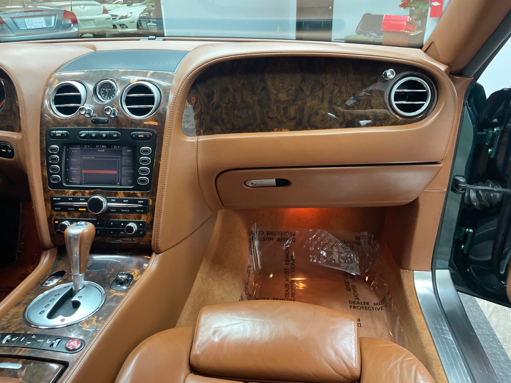 2004 Bentley Continental Image 35