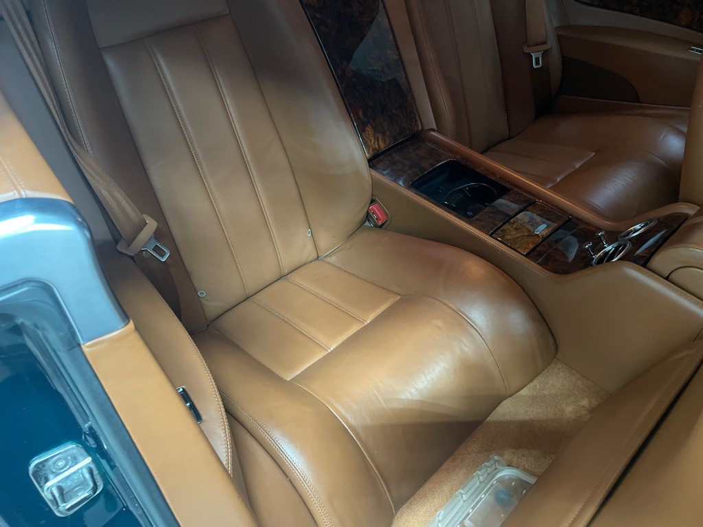 2004 Bentley Continental Image 39