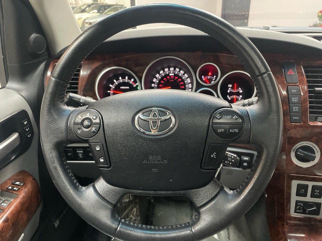 2008 Toyota Sequoia Image 20