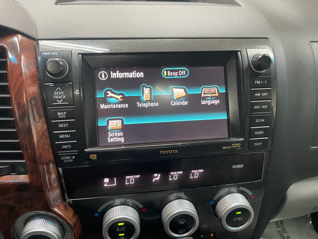 2008 Toyota Sequoia Image 26