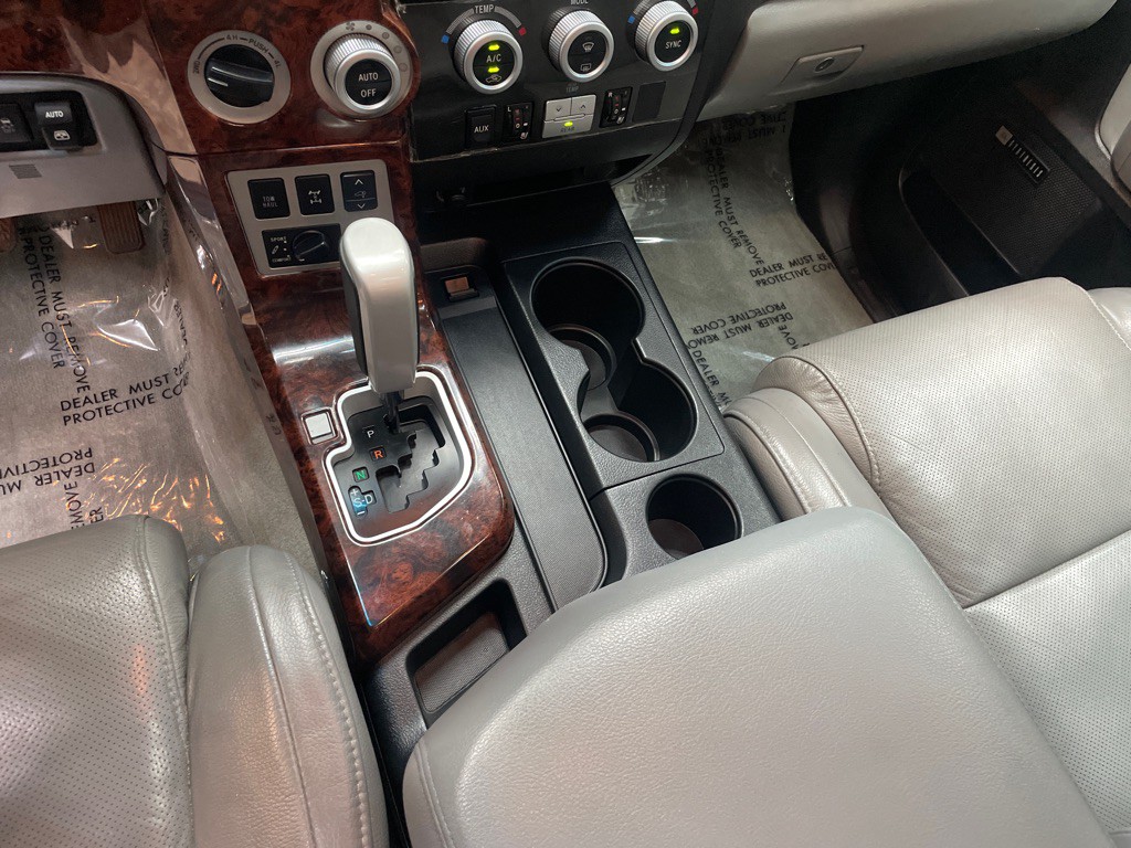 2008 Toyota Sequoia Image 29