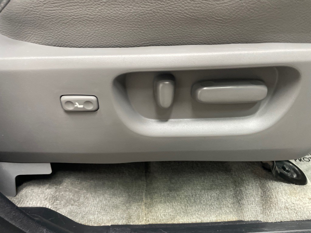 2008 Toyota Sequoia Image 43