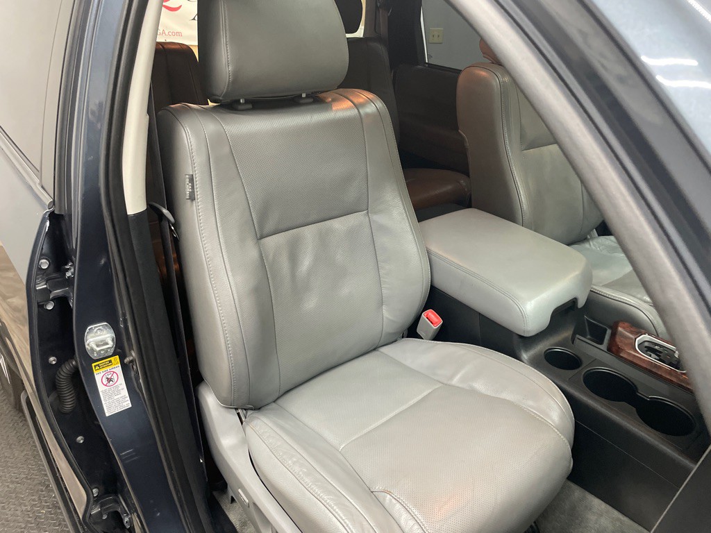 2008 Toyota Sequoia Image 44