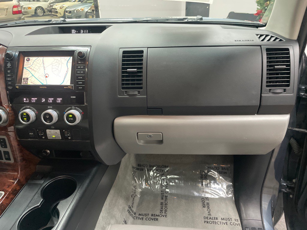 2008 Toyota Sequoia Image 45