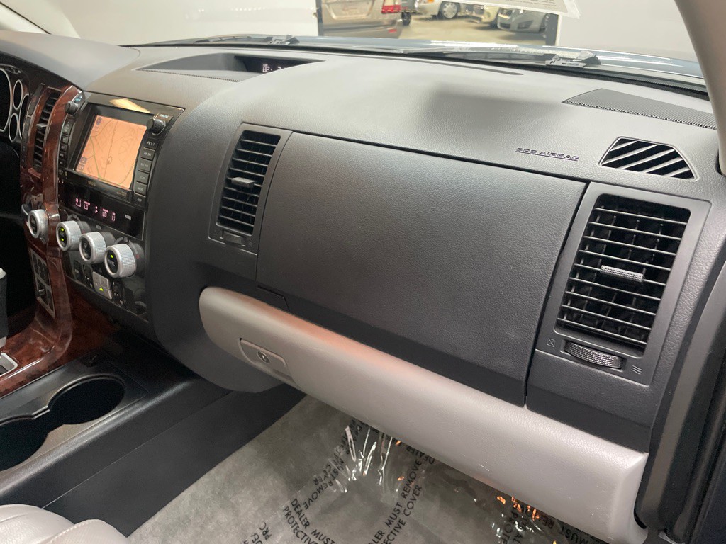 2008 Toyota Sequoia Image 46