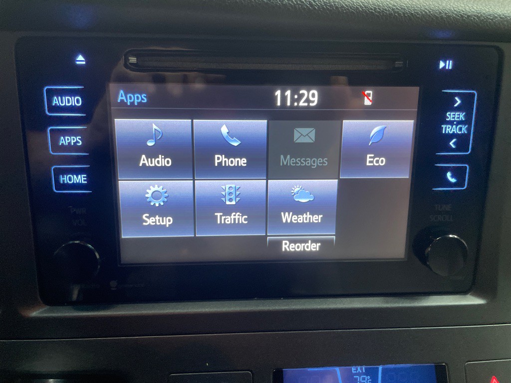 2015 Toyota Sienna Image 23