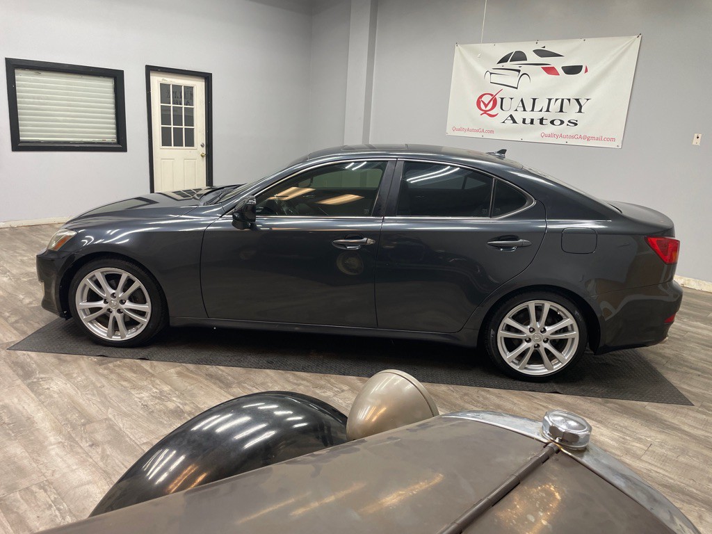 2007 Lexus IS Image 8