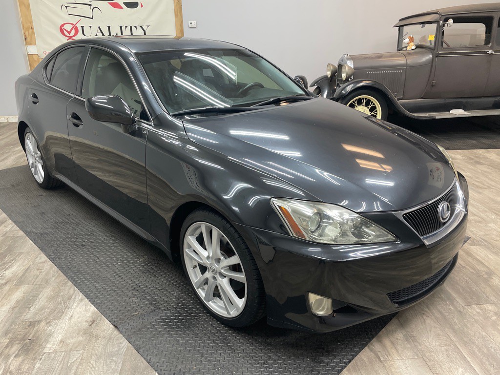 2007 Lexus IS Image 12