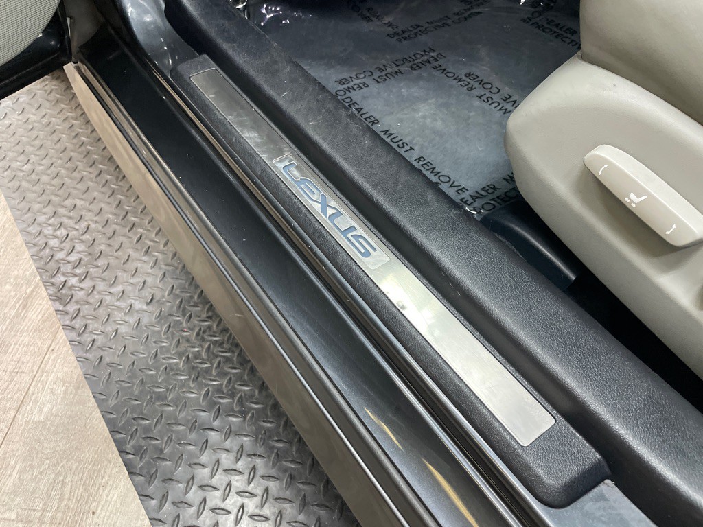 2007 Lexus IS Image 16