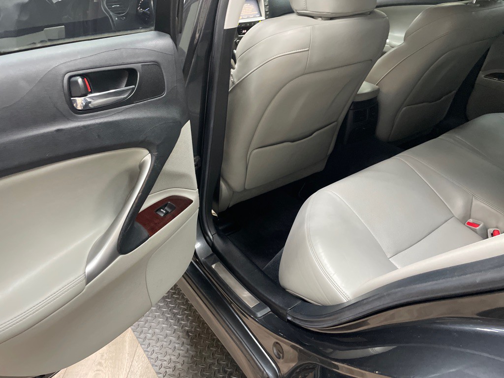 2007 Lexus IS Image 29