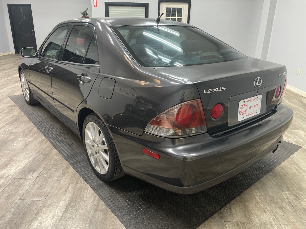2004 Lexus IS Image 5