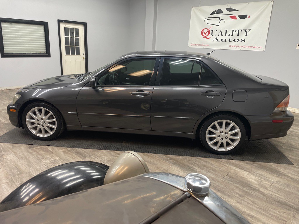 2004 Lexus IS Image 8