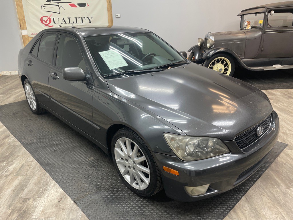 2004 Lexus IS Image 13