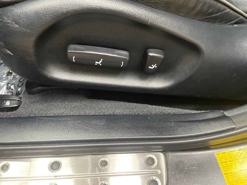 2004 Lexus IS Image 18