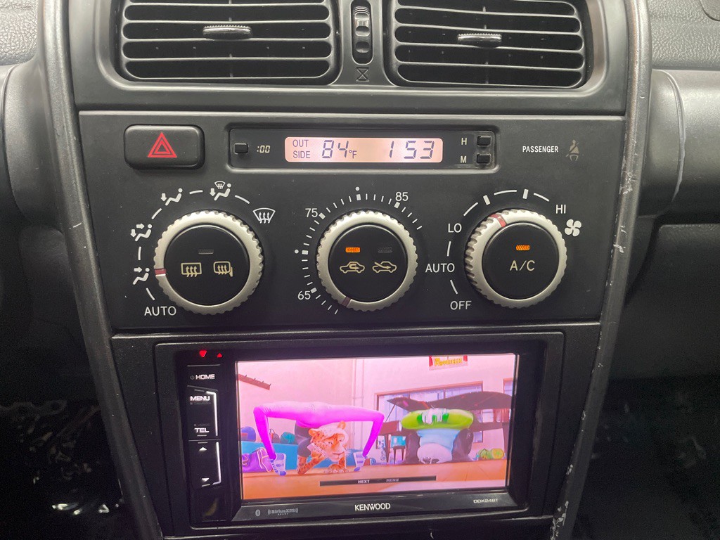2004 Lexus IS Image 24
