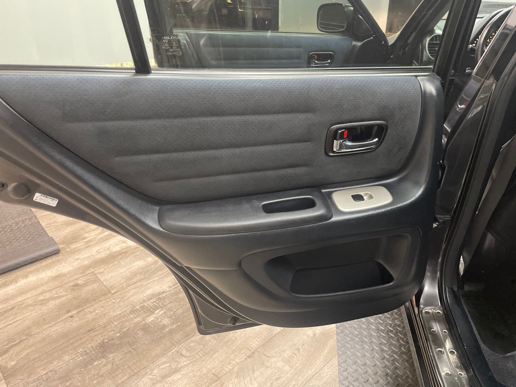 2004 Lexus IS Image 30