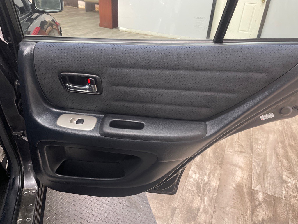 2004 Lexus IS Image 34
