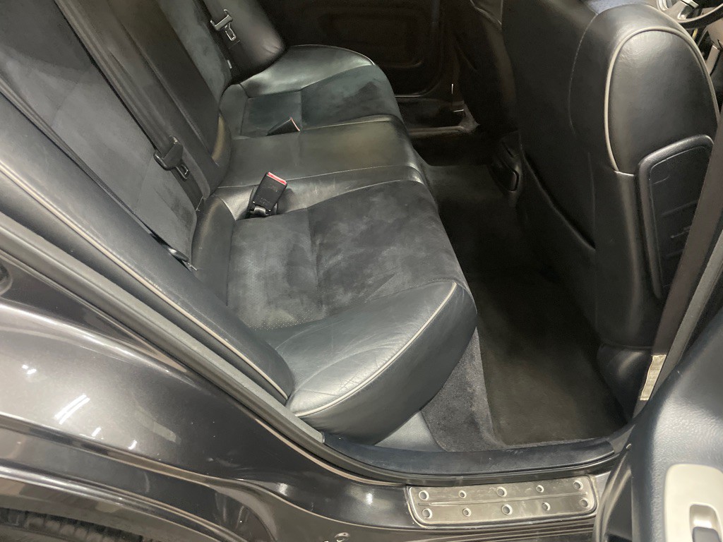 2004 Lexus IS Image 35