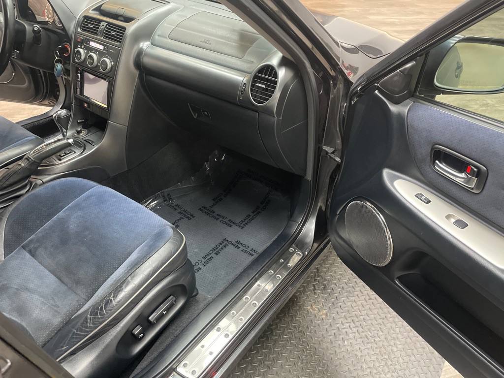 2004 Lexus IS Image 37