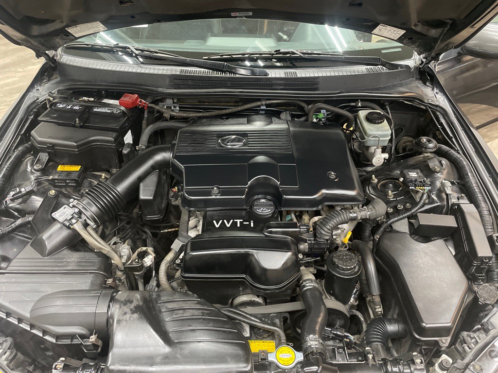 2004 Lexus IS Image 46