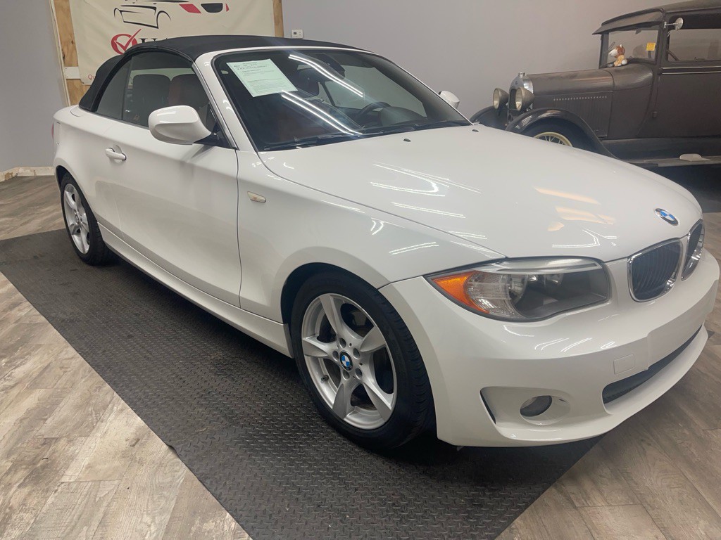 2013 BMW 1 Series Image 17