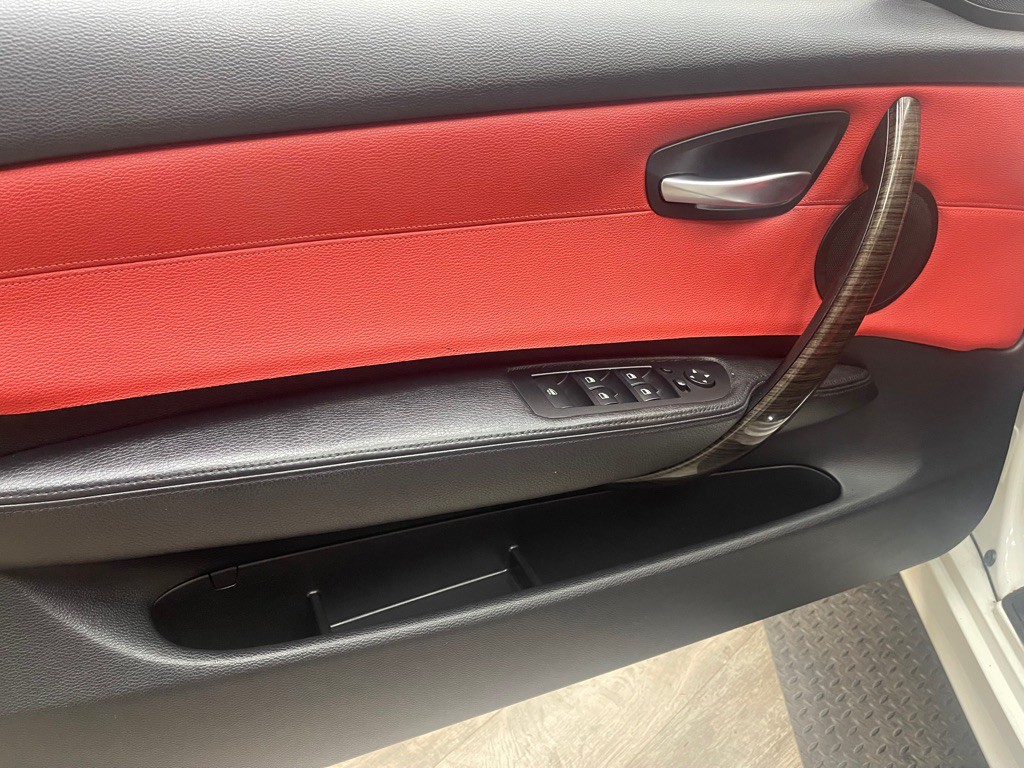 2013 BMW 1 Series Image 26