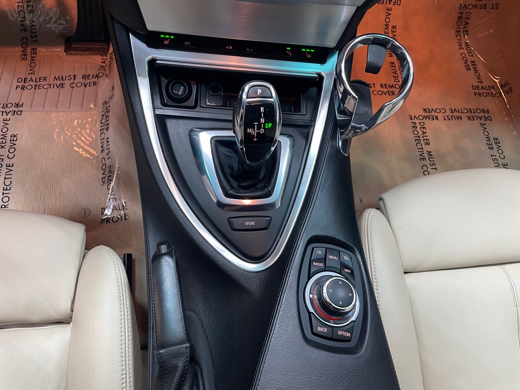 2010 BMW 6 Series Image 38