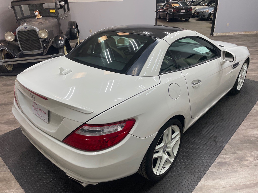 2013 Mercedes-Benz SLK-Class Image 18