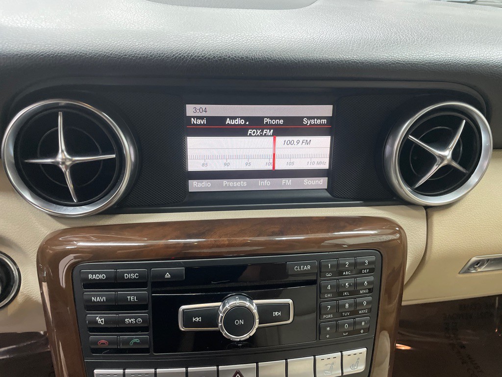 2013 Mercedes-Benz SLK-Class Image 31