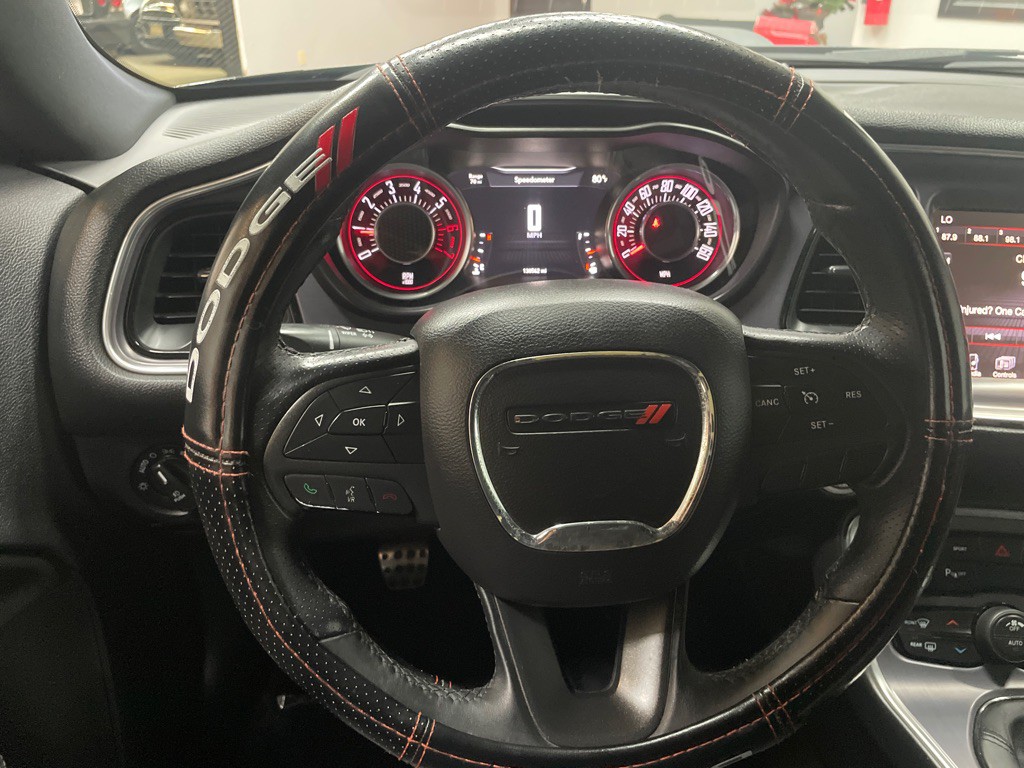 2016 Dodge Challenger Image 19