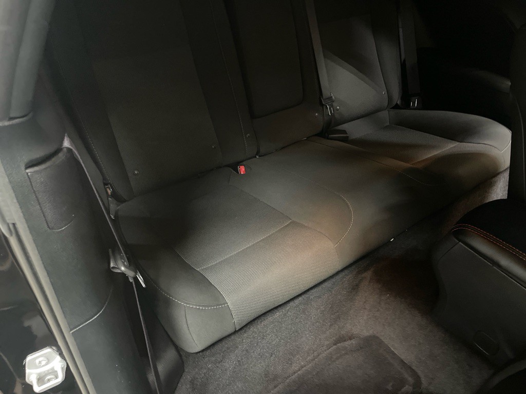2016 Dodge Challenger Image 41