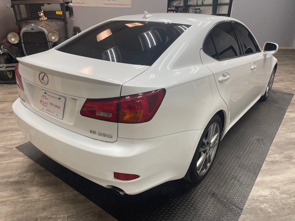 2008 Lexus IS Image 8