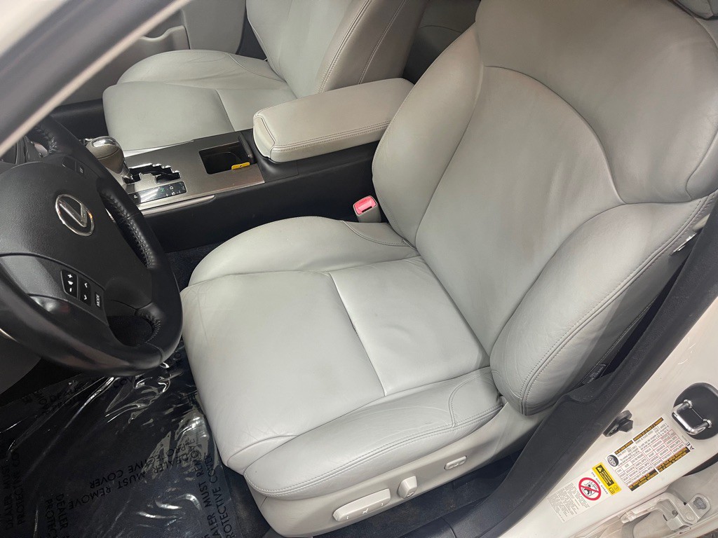 2008 Lexus IS Image 18