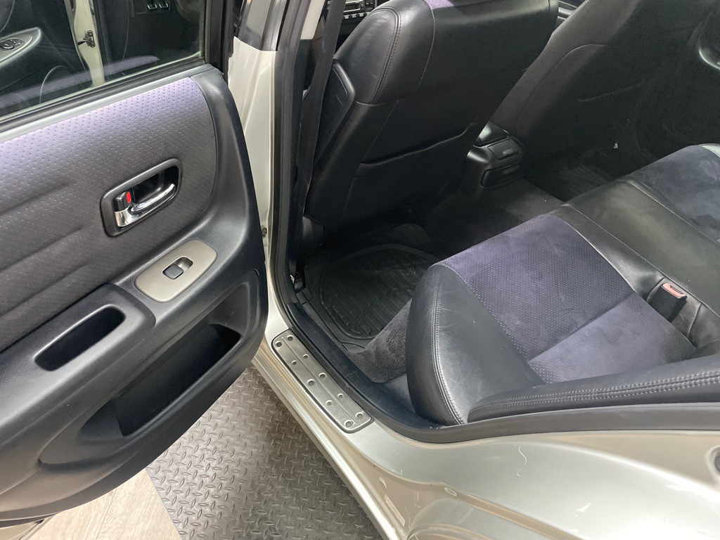 2001 Lexus IS Image 25